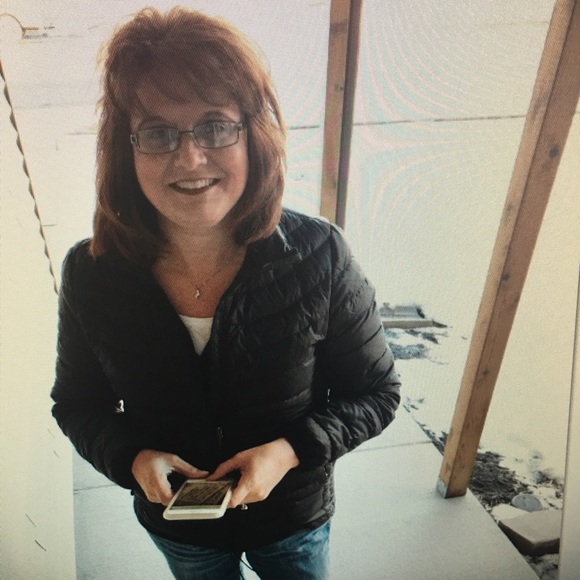 Meet your Posher, Jodi - Picture 1 of 1